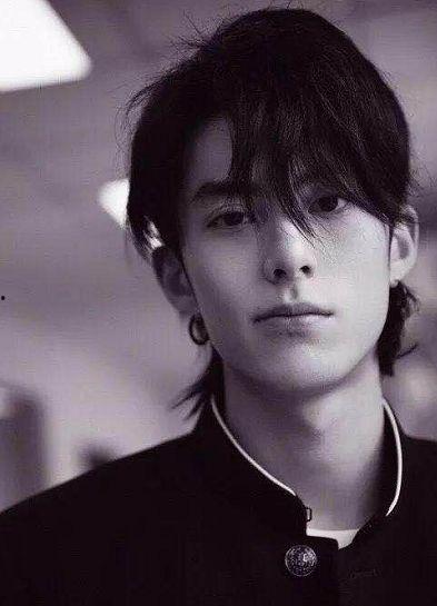 王鹤棣娱乐吃瓜视频大全,盘点那些让人捧腹大笑的幕后花絮  第3张